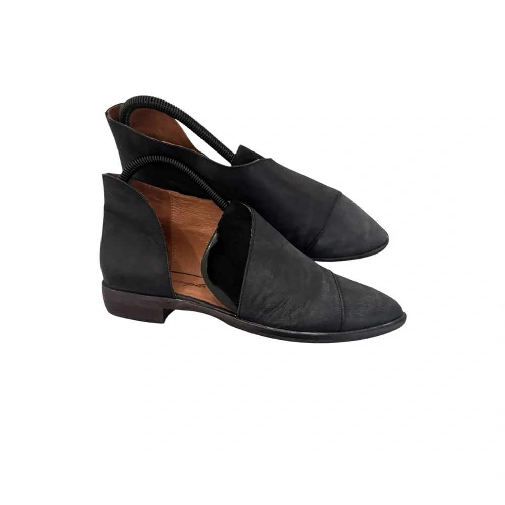 Free People Royale Flat in black, size 37